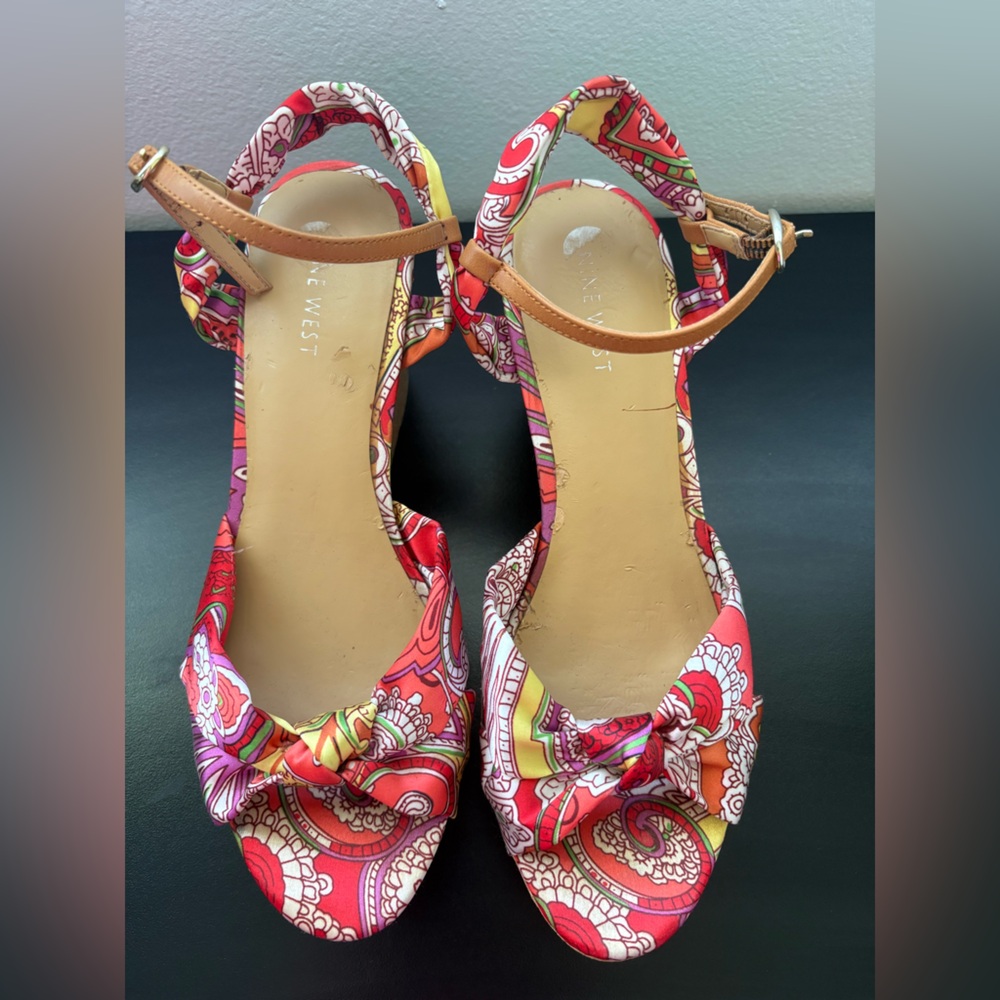 Nine West Red Satin Print ankle strap sandals in size 8.
